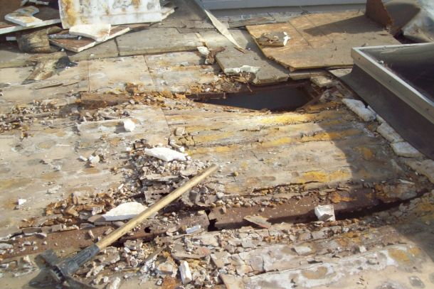 DoubleTree Hotel - 120,000 SQ FT - TPO