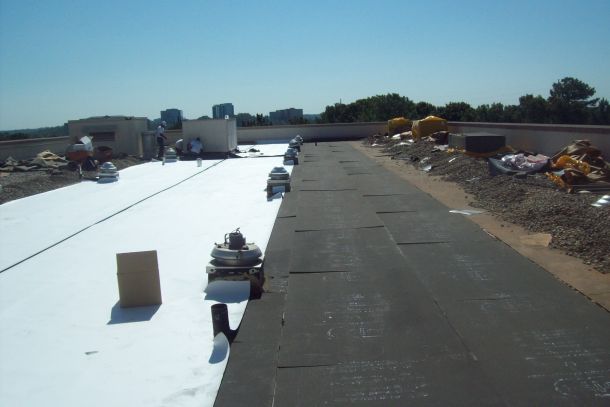 DoubleTree Hotel - 120,000 SQ FT - TPO